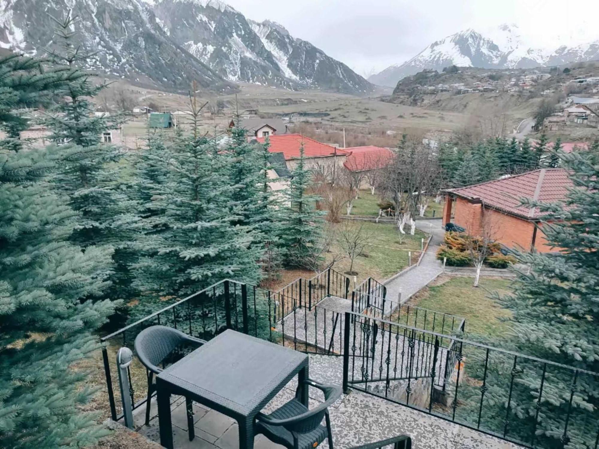 Vardisubani Villa Kazbegi Exterior foto